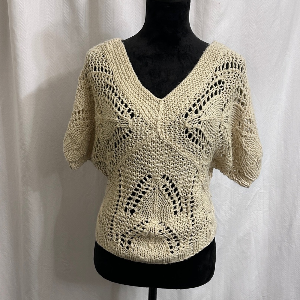 Forever 21 Cream V-Neck open Knit oversized Sweater size small